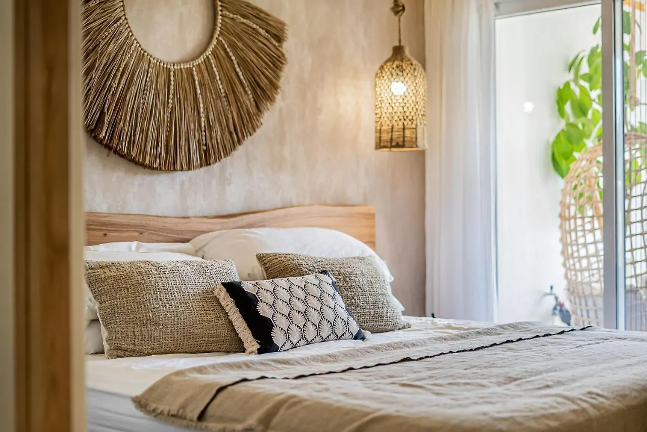 Luxury 2 Bedroom Beachfront Apt In Bali-Boho Style Sitio de Calahonda