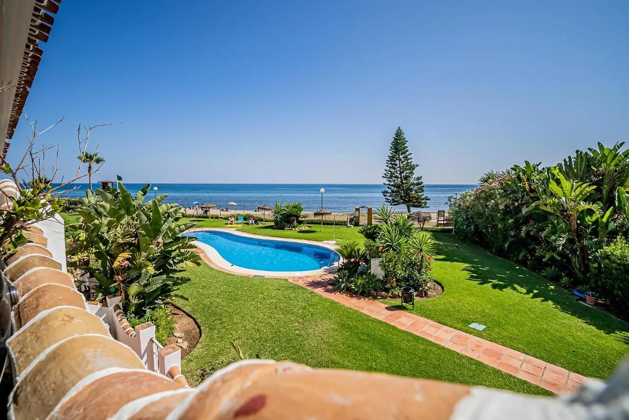 Luxury 2 Bedroom Beachfront Apt In Bali-Boho Style Sitio de Calahonda